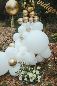婚礼气球造型布置-成都蘑菇花花艺培训
