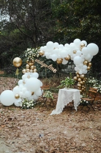 婚礼气球造型布置-成都蘑菇花花艺培训