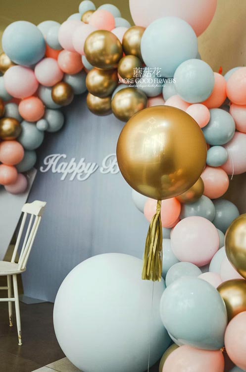 糖果色气球装饰图片-气球拱门图片-成都蘑菇花花艺培训机构
